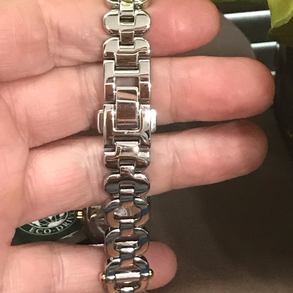 NWT Women’s Citizen Watch - Picture 6 of 8